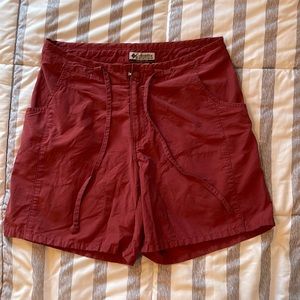 Women’s Columbia Shorts Small